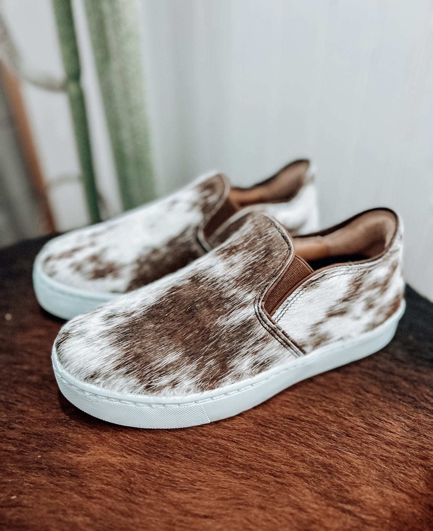 Utah Cowhide Sneaker Red Chocolate