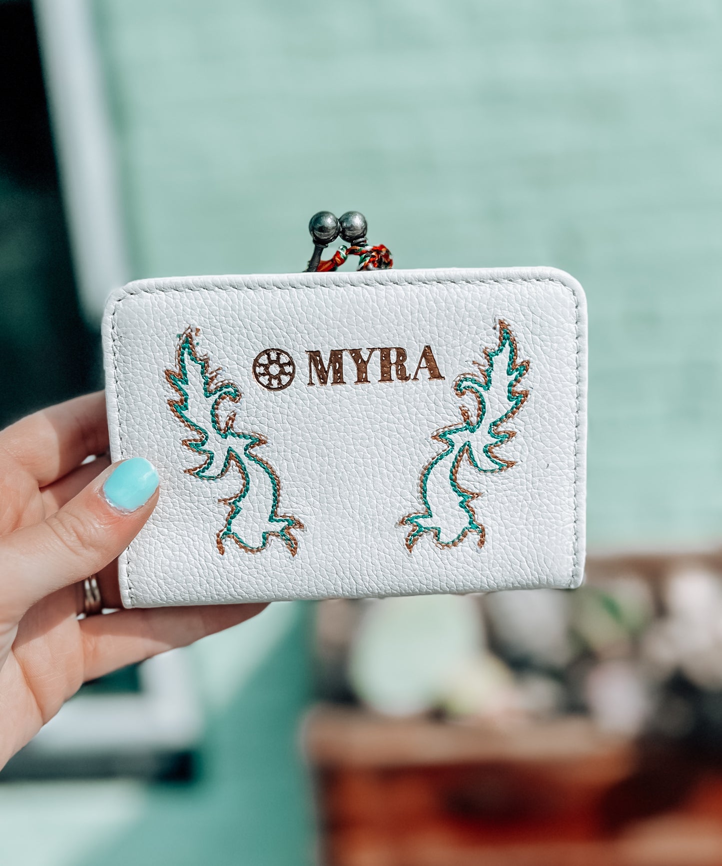 Sparkling Desert Moon Coin Purse In Chocolate White