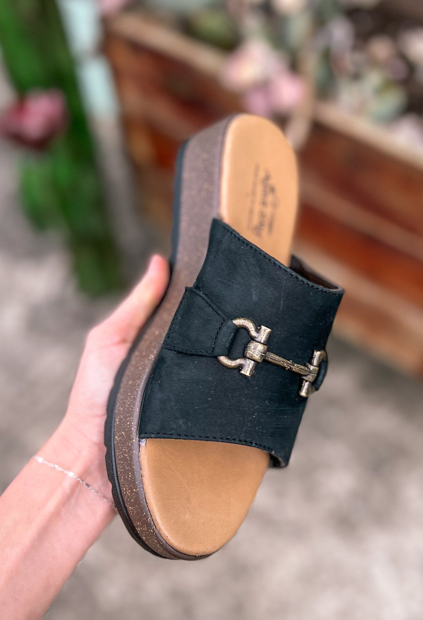 Abilene Sandals *Black