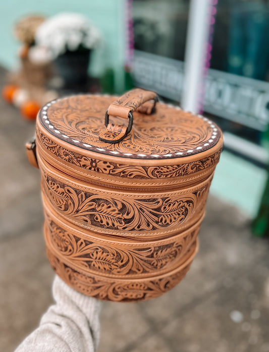 Triple Threat Round Travel Jewelry Case