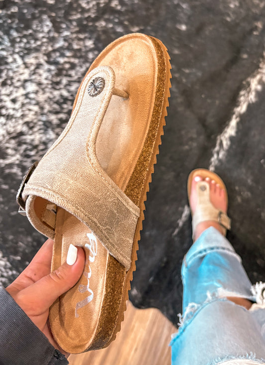 The Texas Sandals *Cream