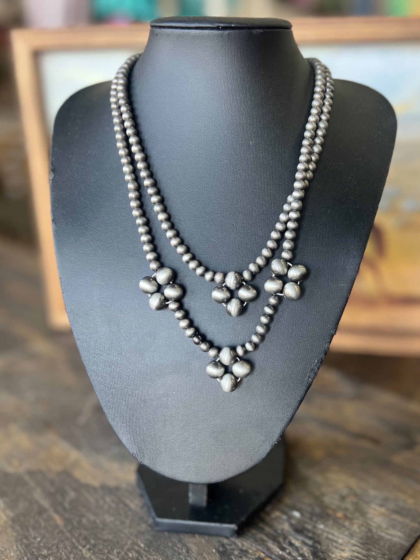 Clover Pattern Layered Navajo Pearl Necklace
