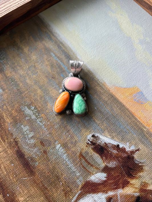 The Dolly Pendant