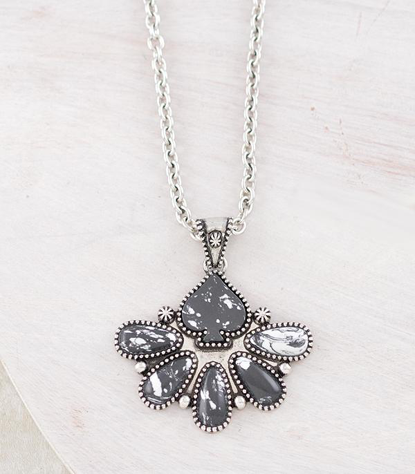 Spade Semi Stone Necklace