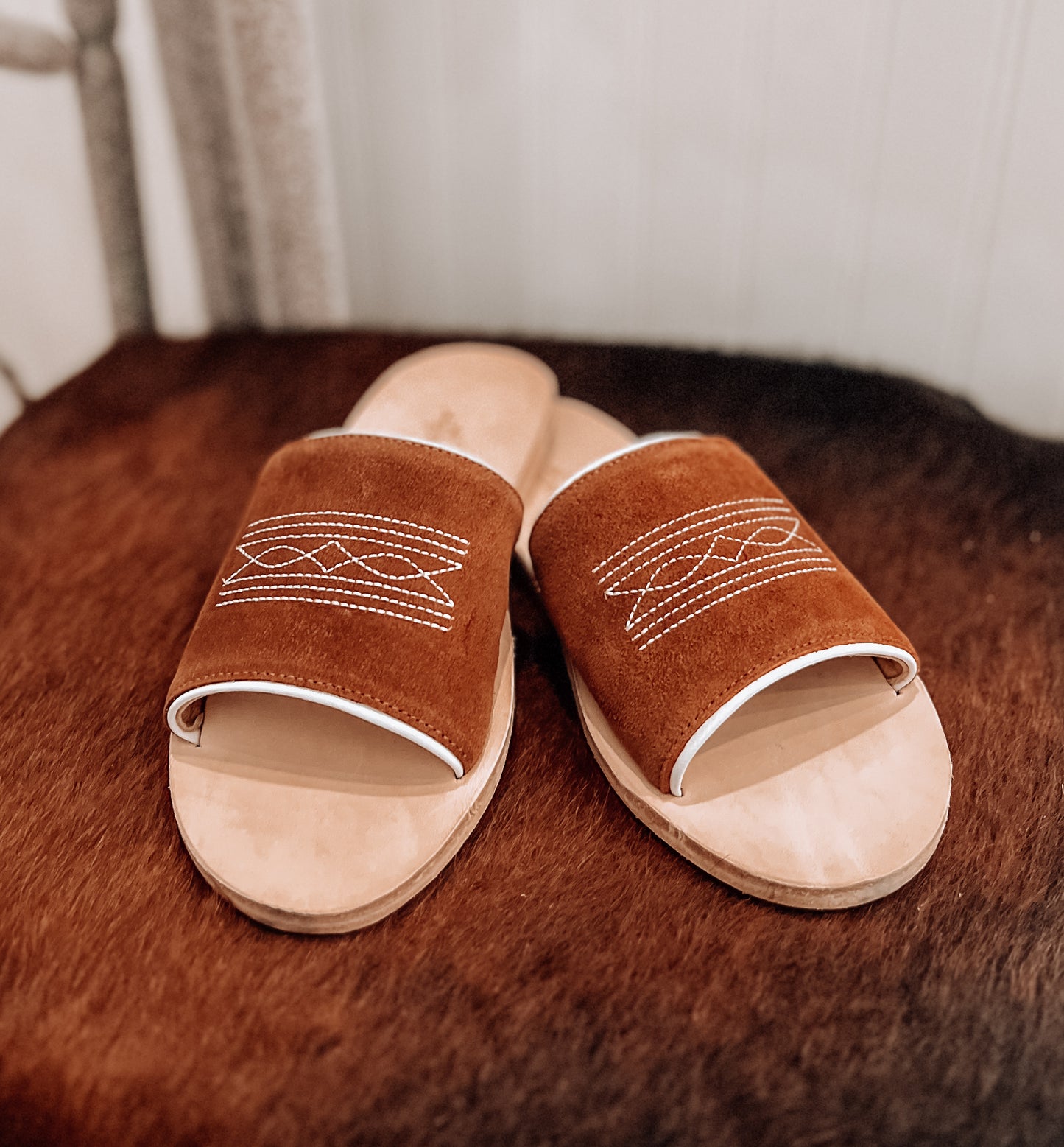 Nadia Boot Stitch Rust & White