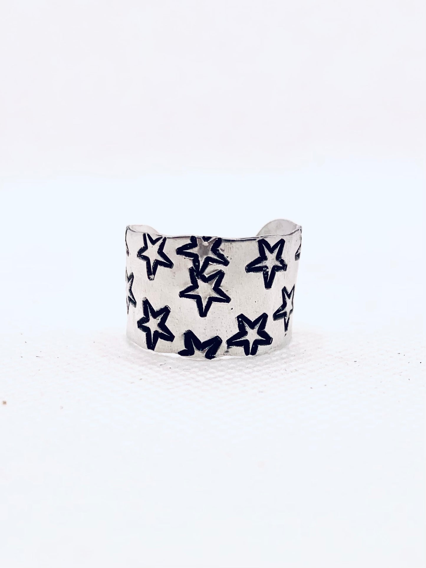 Stars Cluster Wide Ring