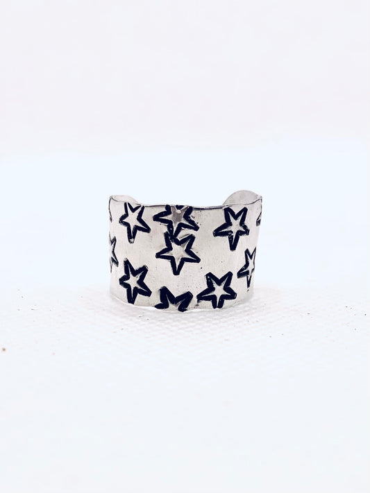 Stars Cluster Wide Ring