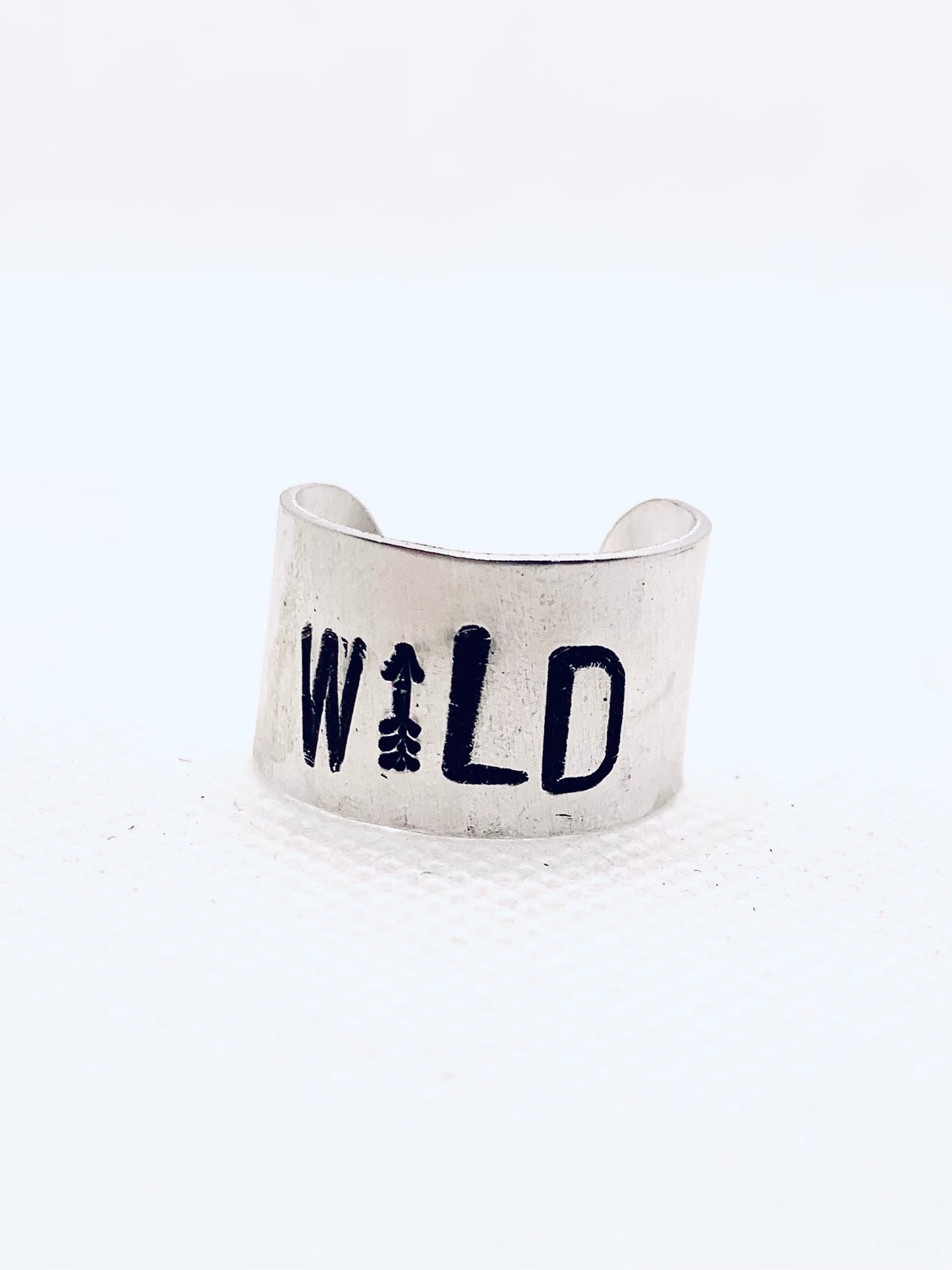 WILD Arrow Ring