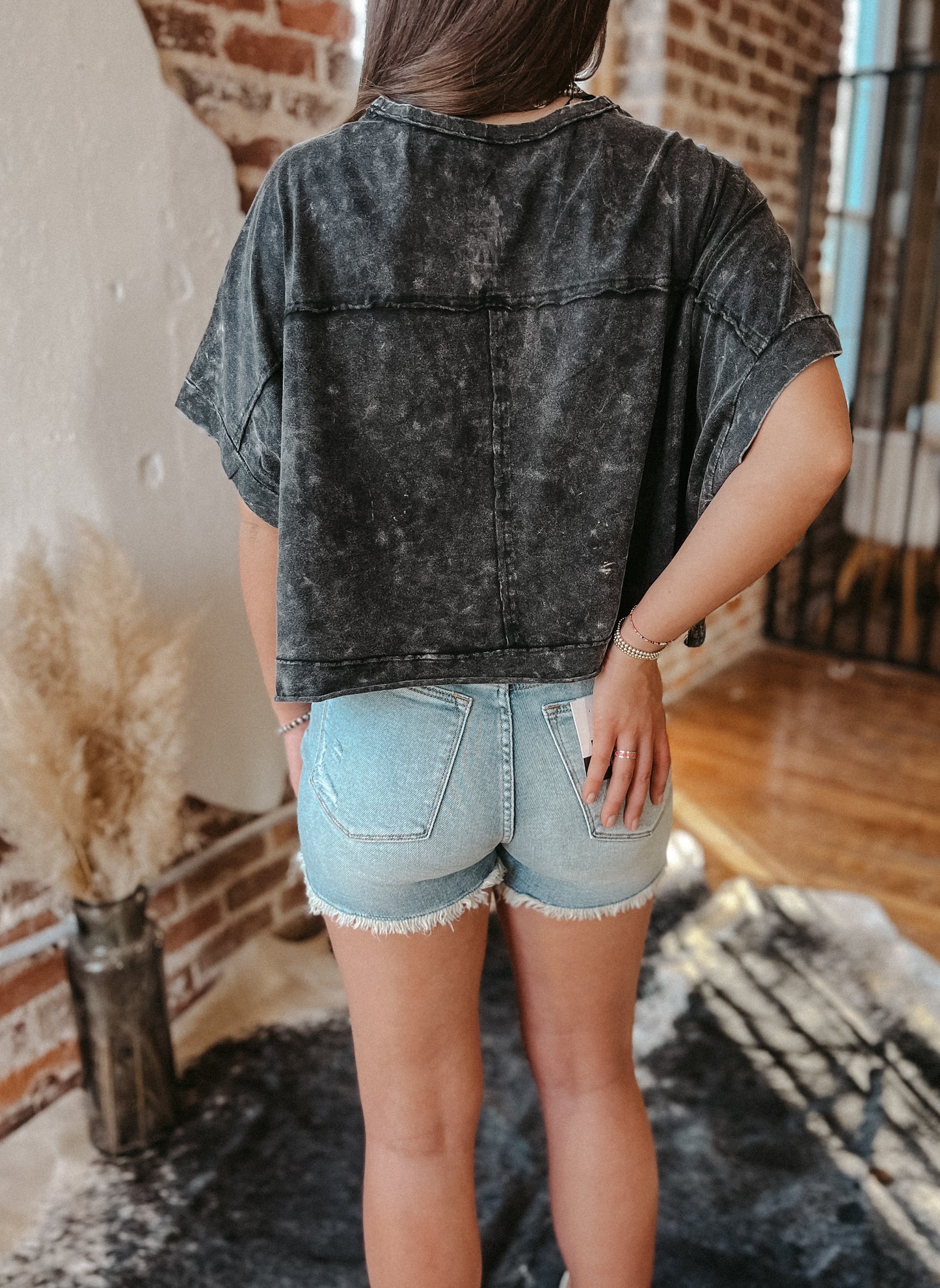 The Brynn Oversized Crop *Black