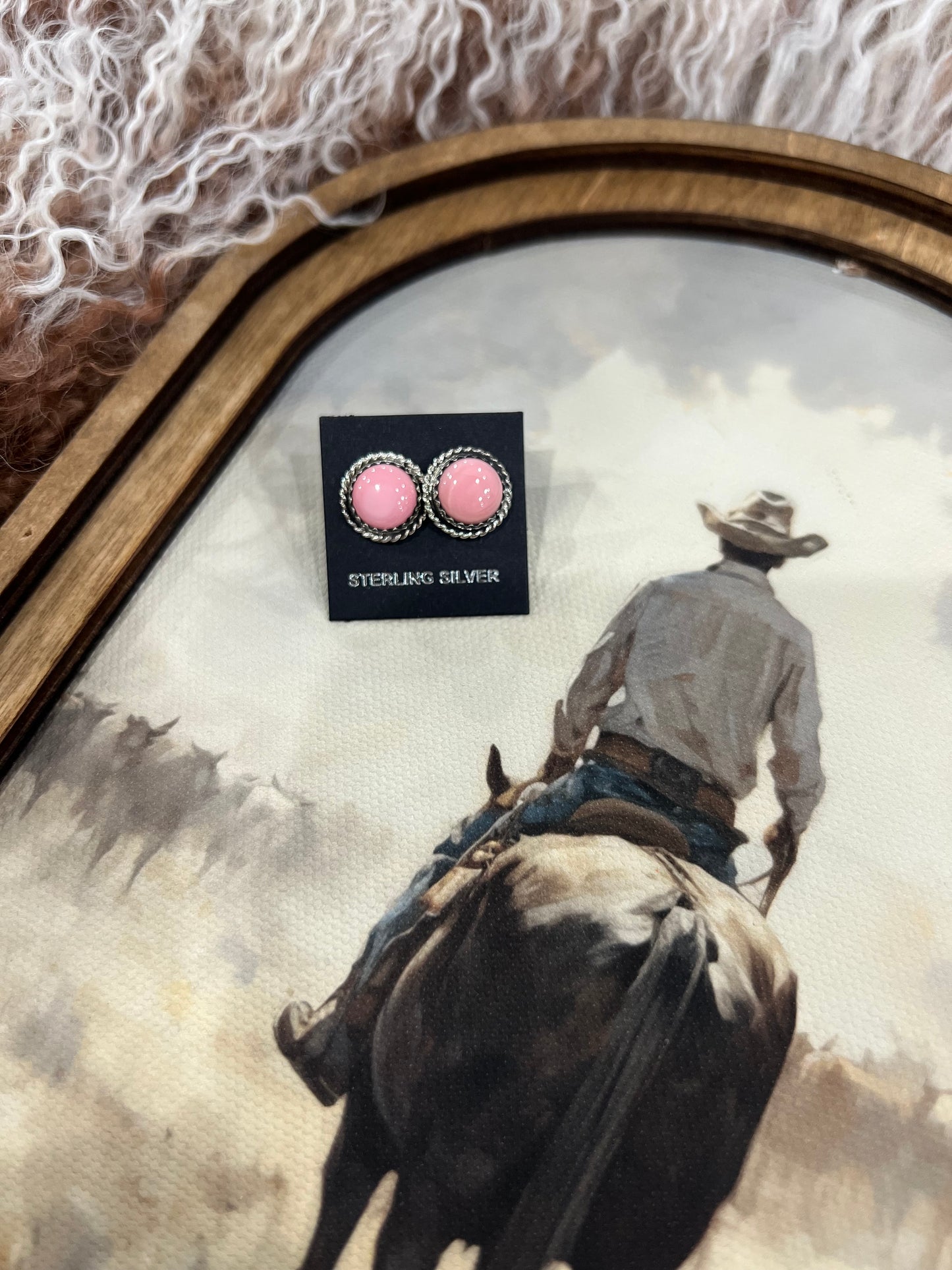 Pink Conch Stud Earrings