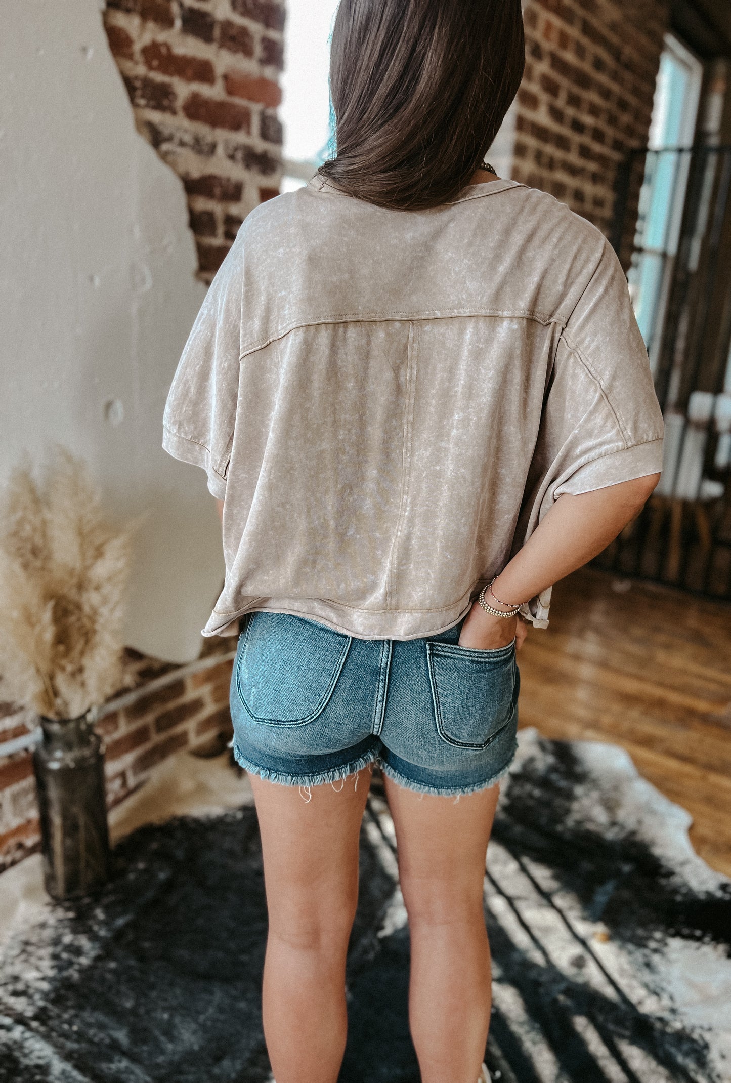 The Brynn Oversized Crop *Taupe