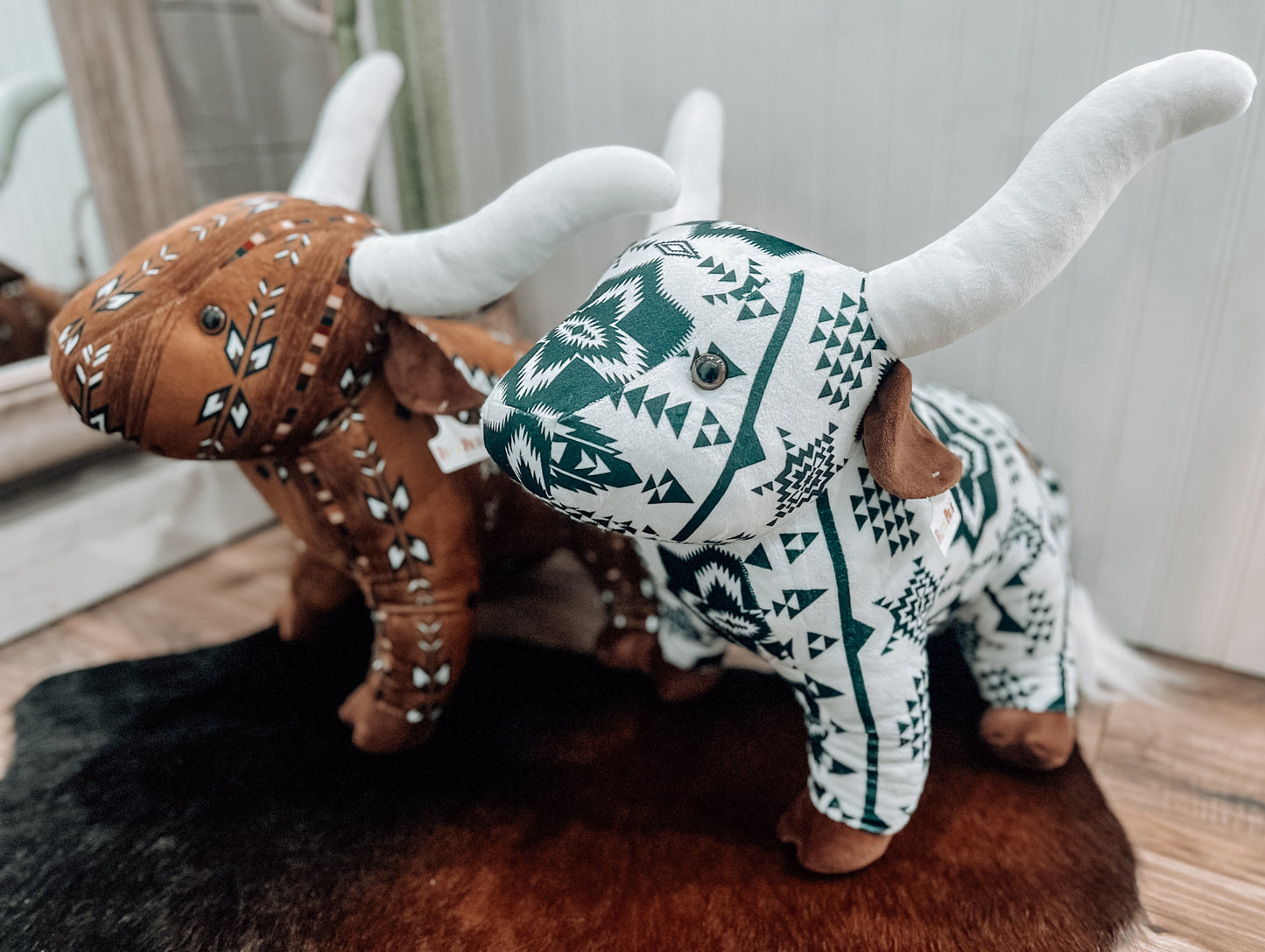 Aztec Longhorn Farm Pal-Medium