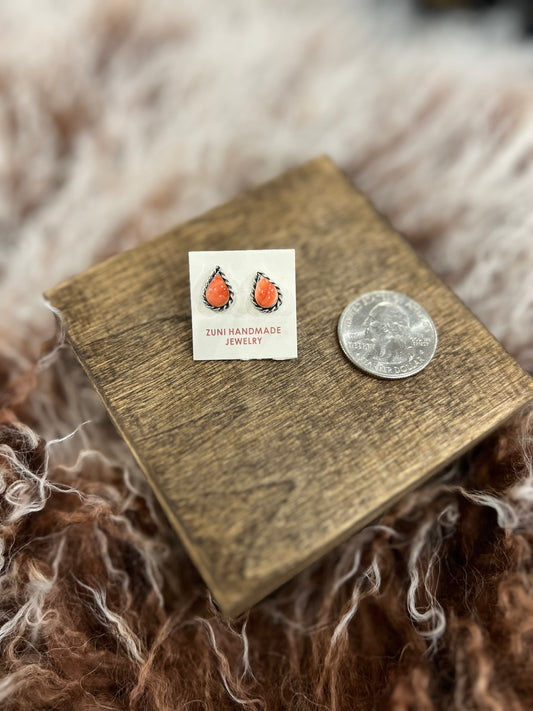 Spiny Teardrop Studs