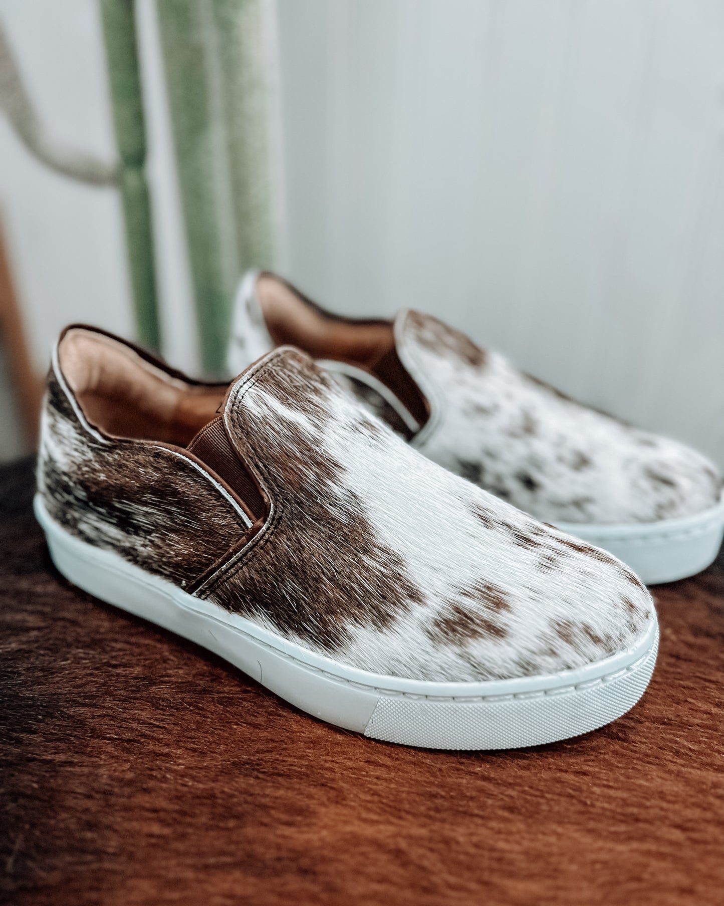 Utah Cowhide Sneaker Red Chocolate
