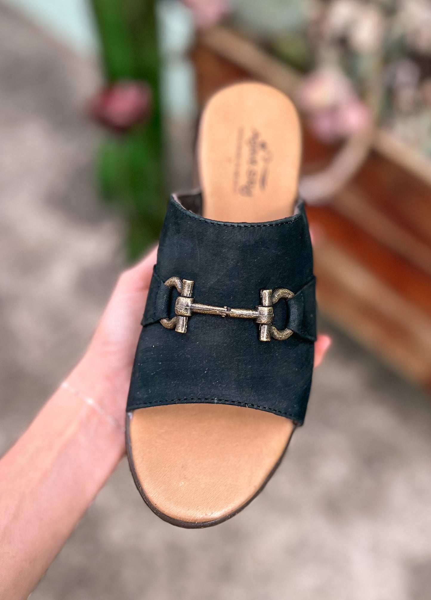Abilene Sandals *Black