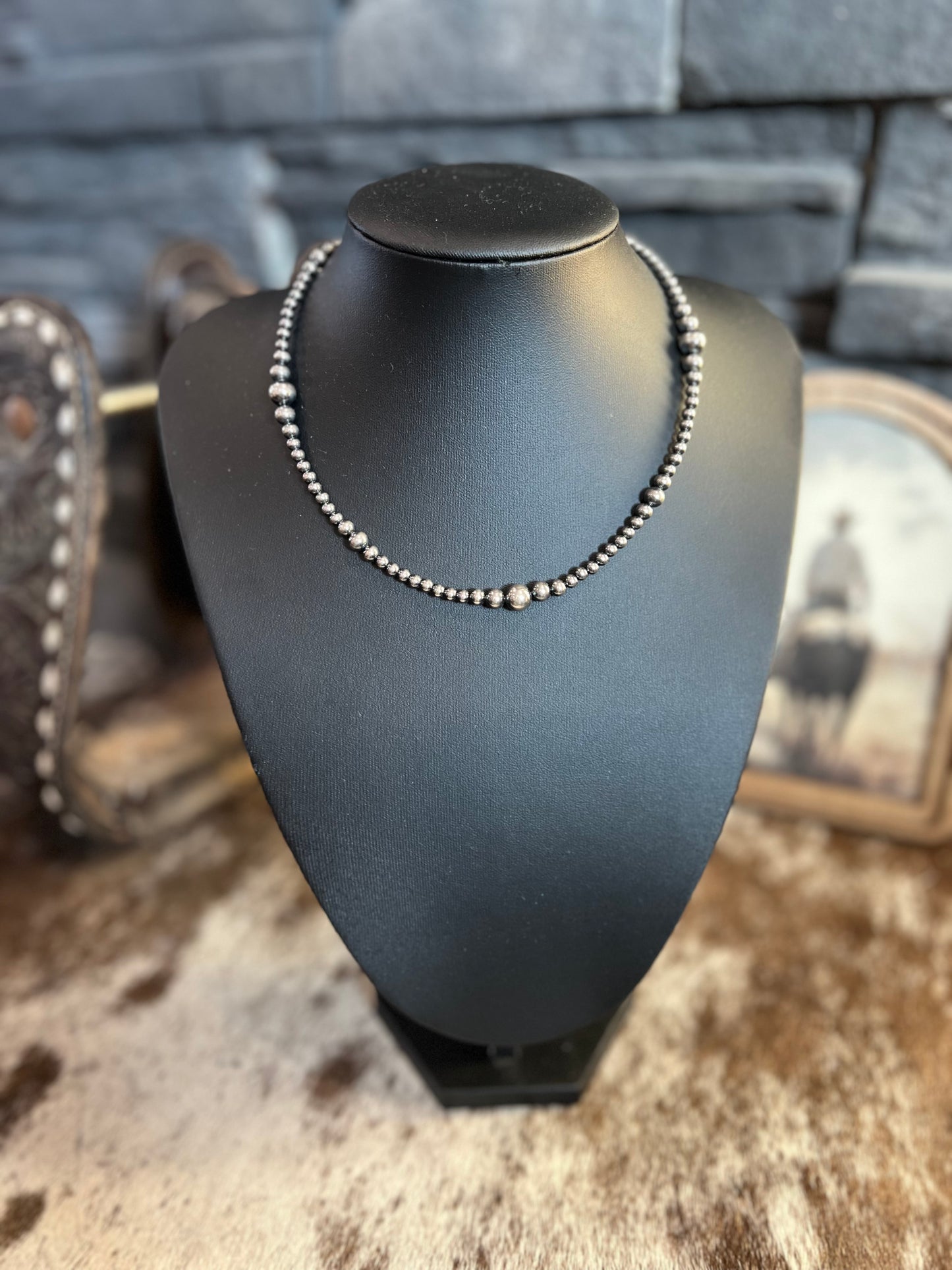 Graduated Choker Necklace