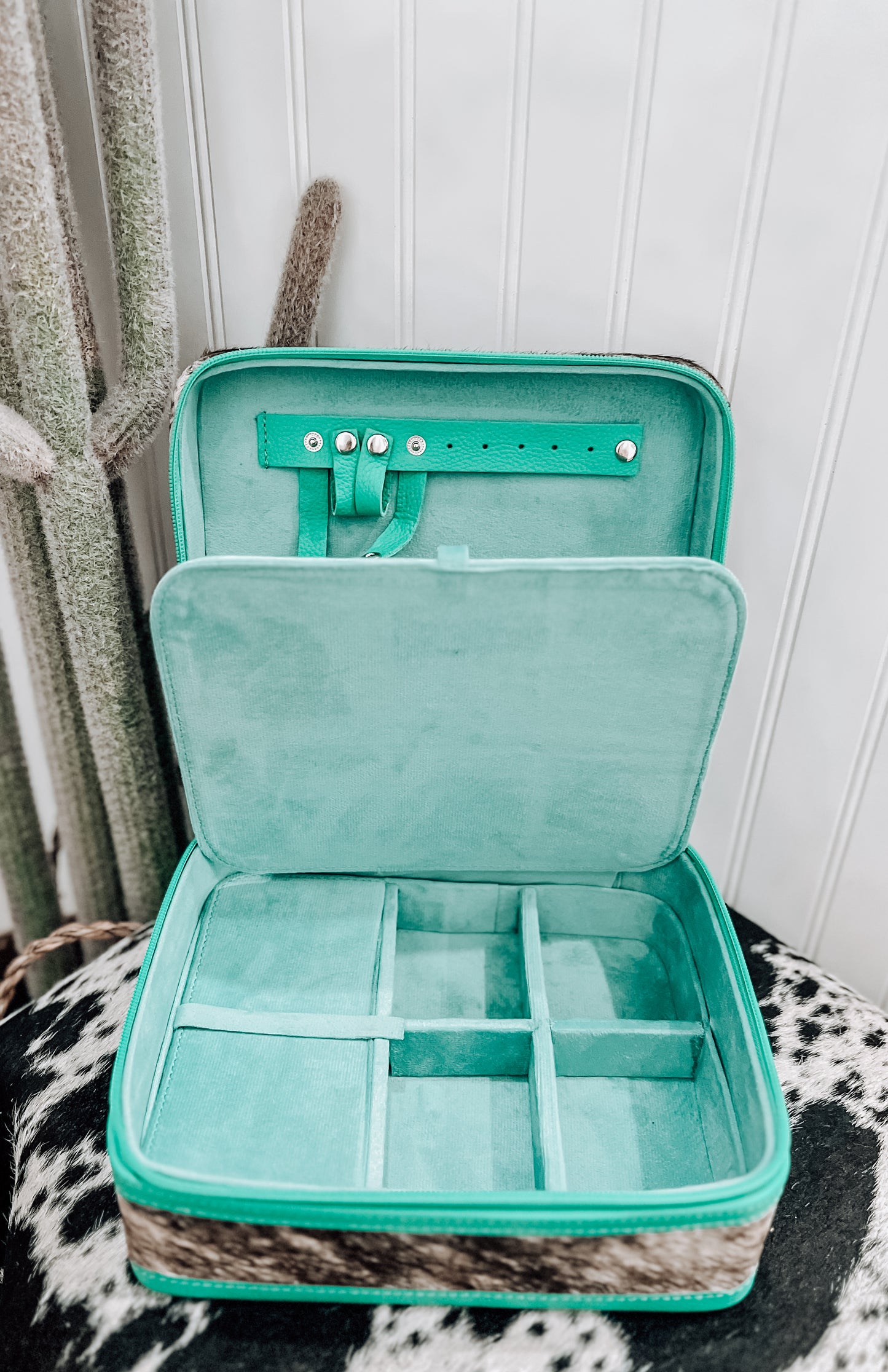 Oversized Cowhide Jewelry Case