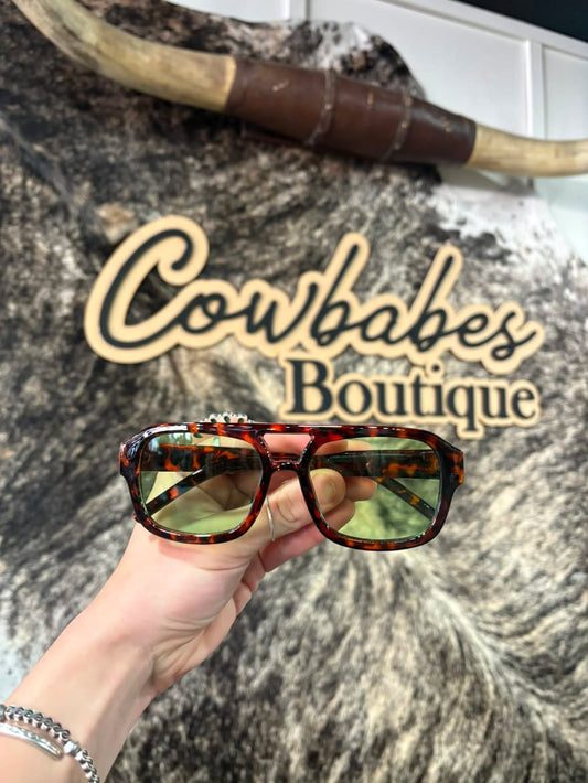 Oversized Frame Sunglasses