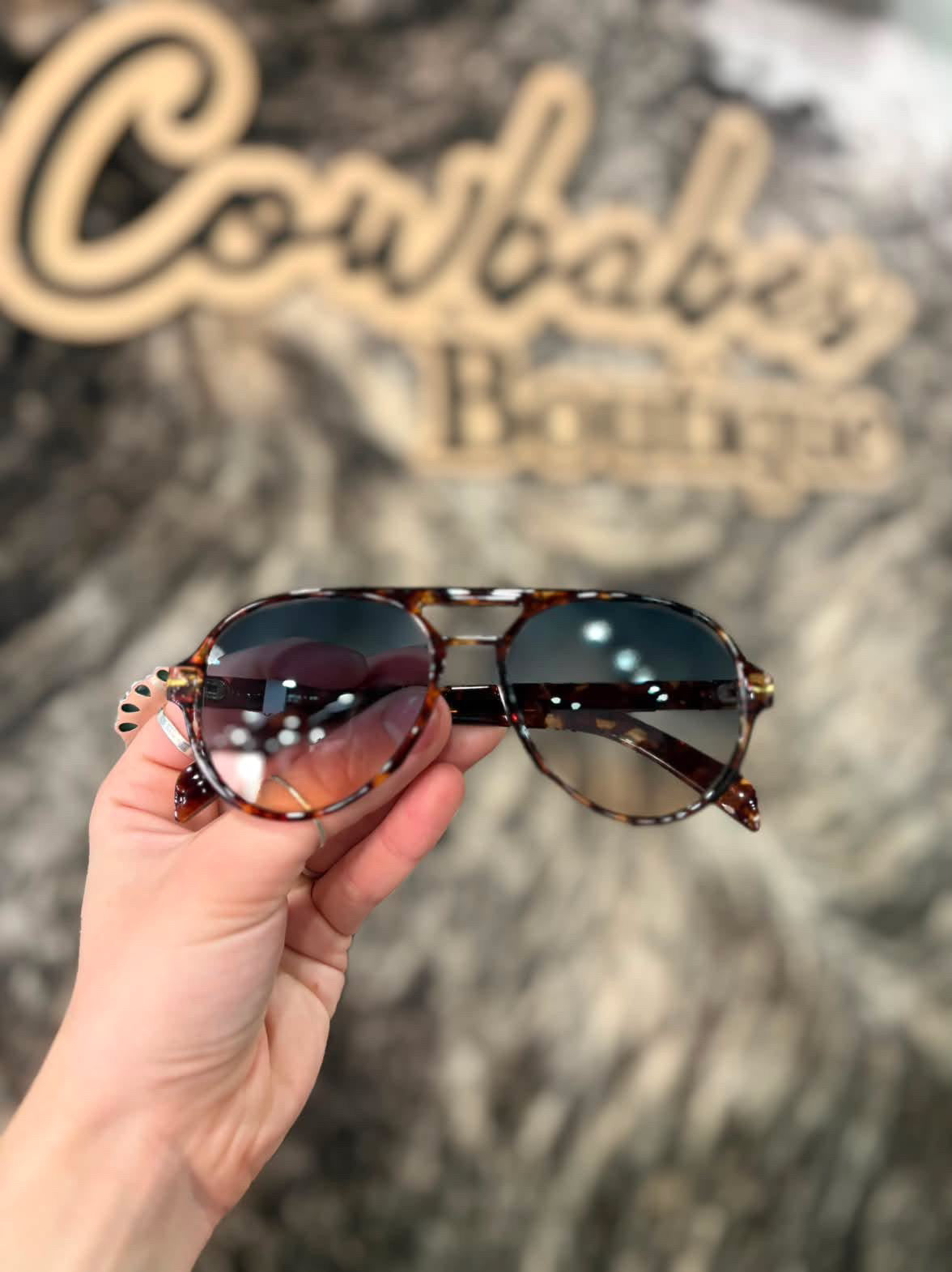 Classic Oversized Frame Sunglasses
