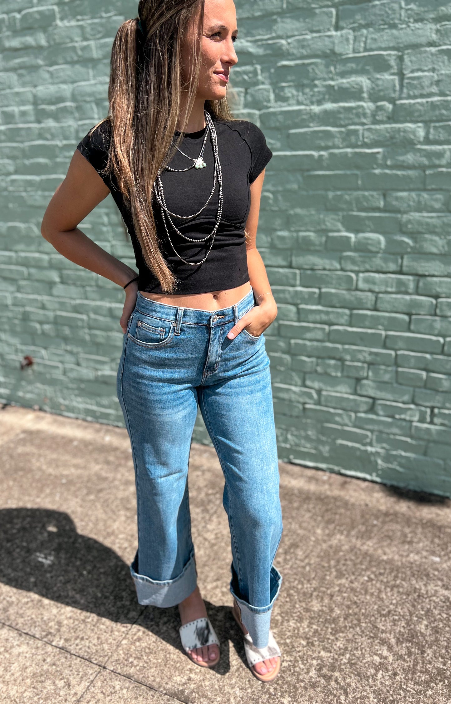 The Macey Exposed Seam Crop *Black