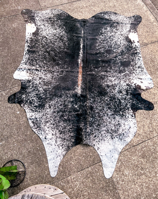 Jumbo Cow Rug- Salt & Pepper