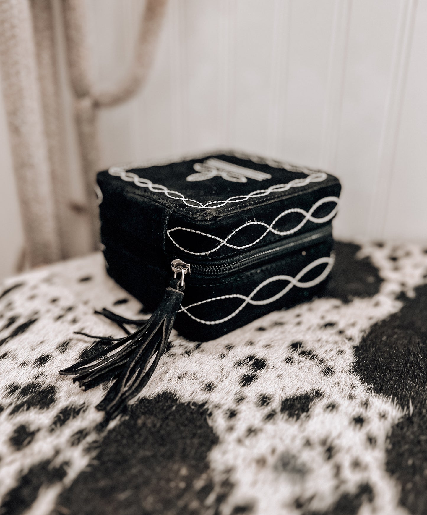 Black Boot Stitch Square Jewelry Box