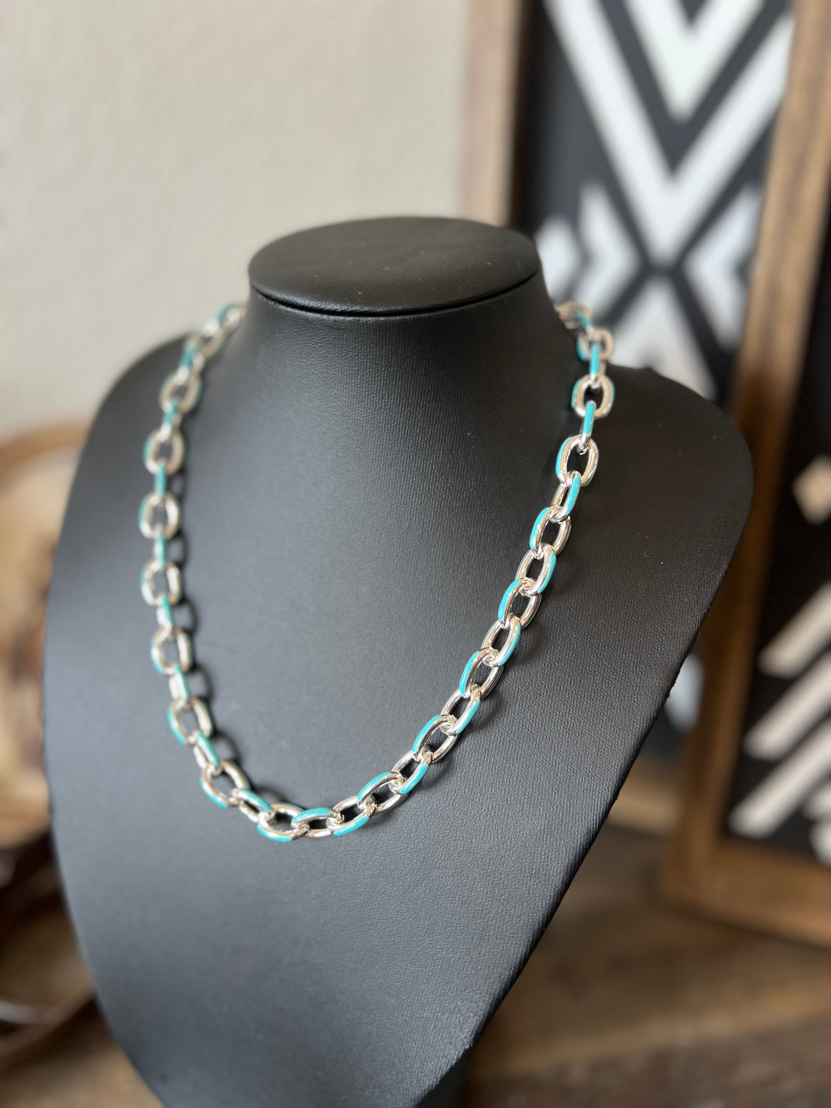 The Lilly Necklace