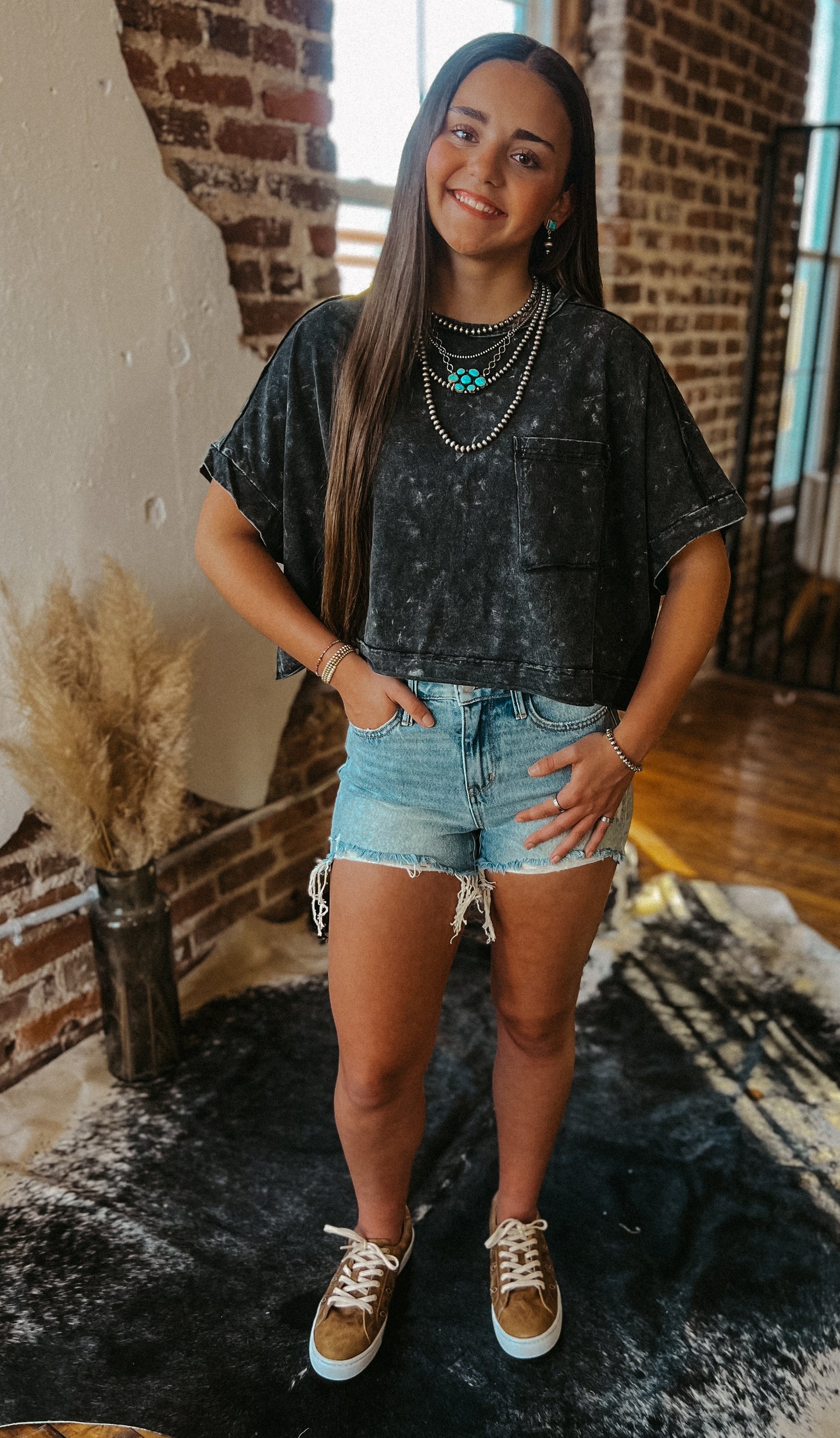 The Brynn Oversized Crop *Black