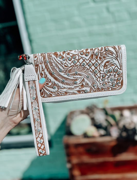 Sparkling Desert Moon Wallet In Chocolate White