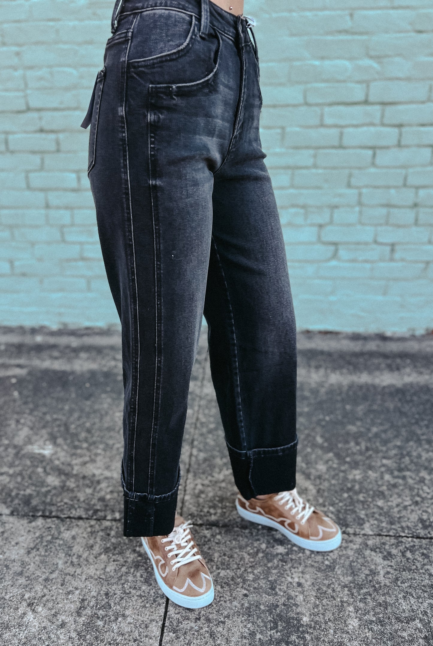 Kris Baggy Cuffed Jeans