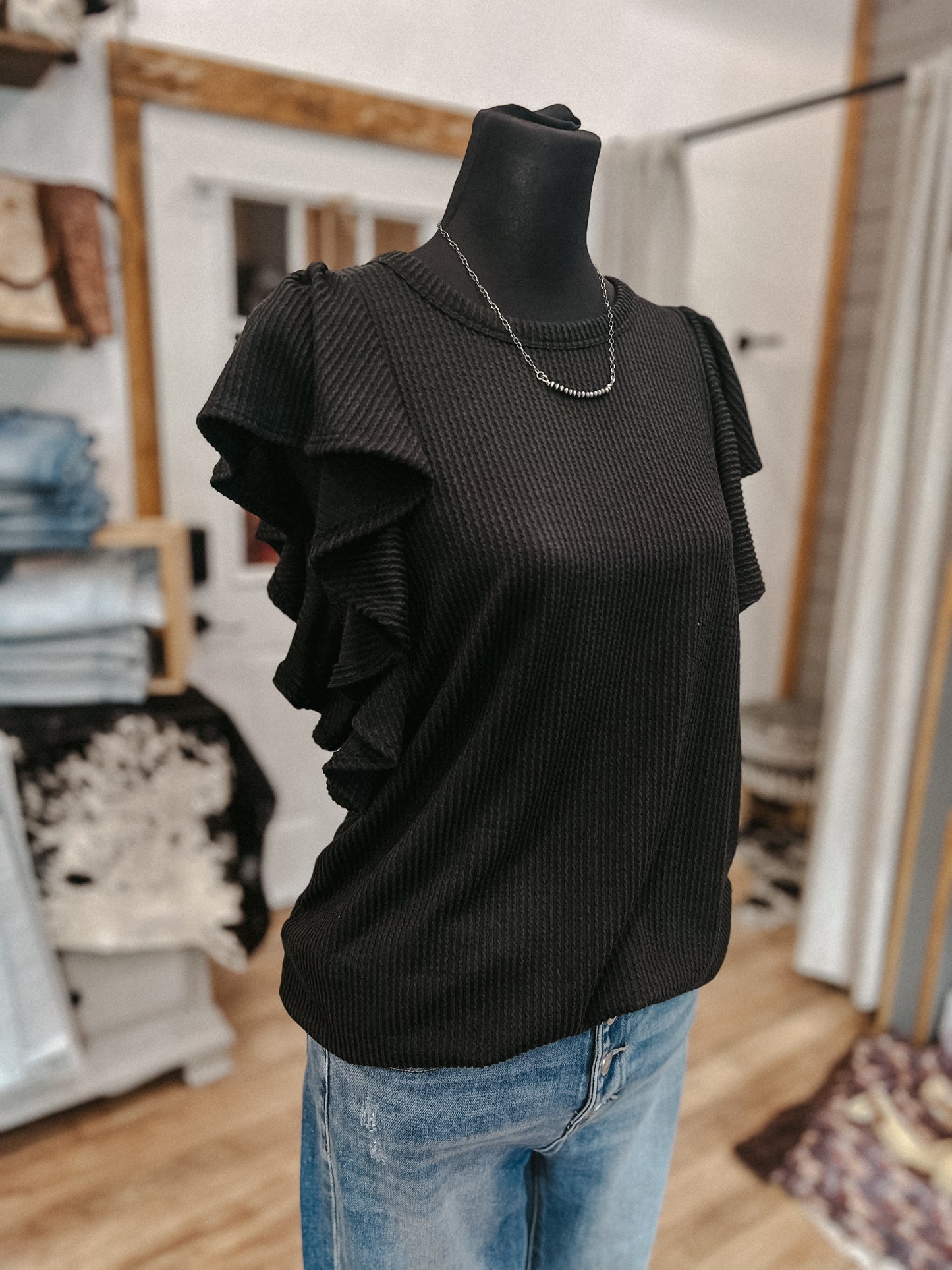 The Josie Ruffle Sleeve Ribbed Top *Black