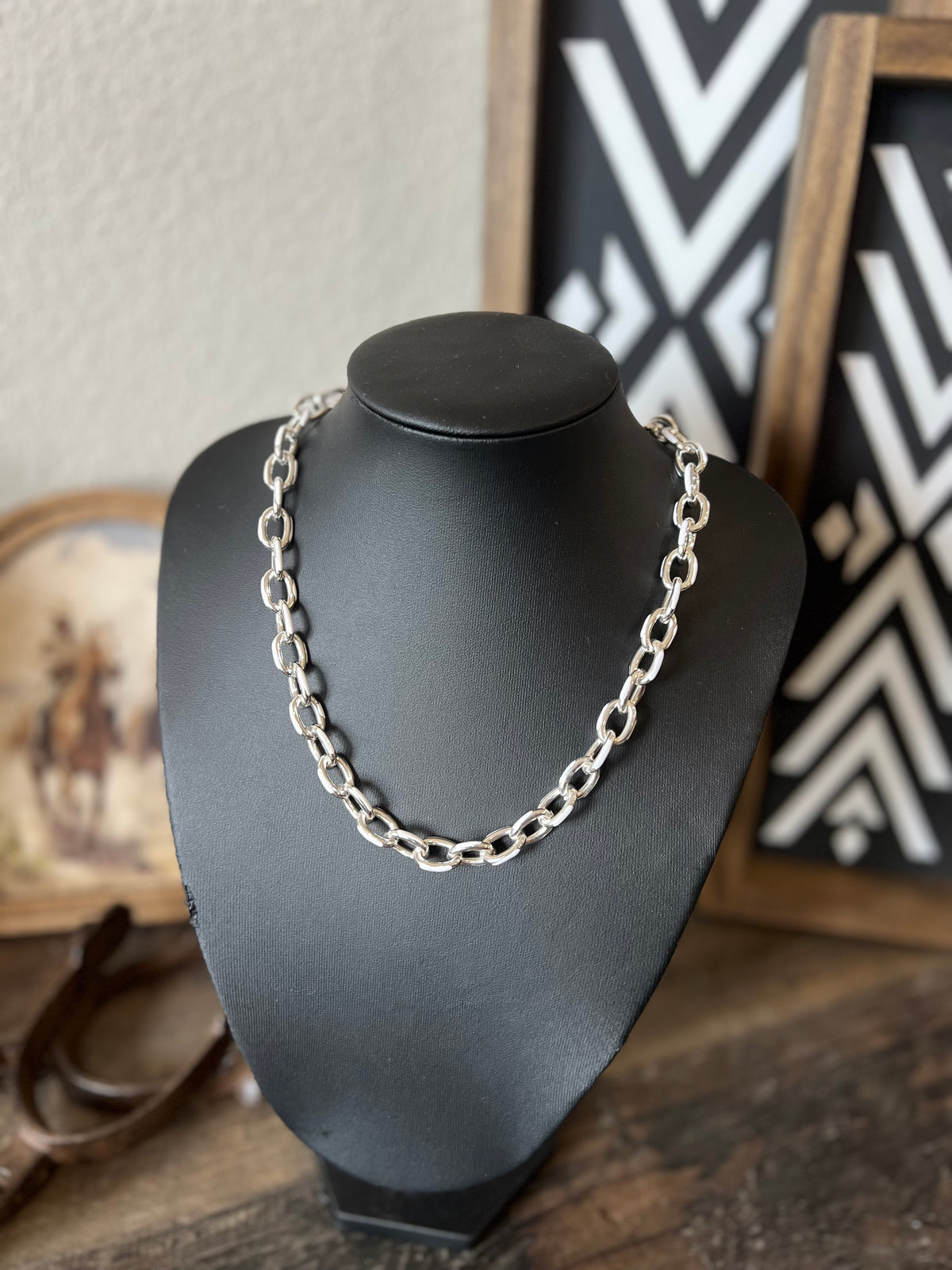 The Lilly Necklace