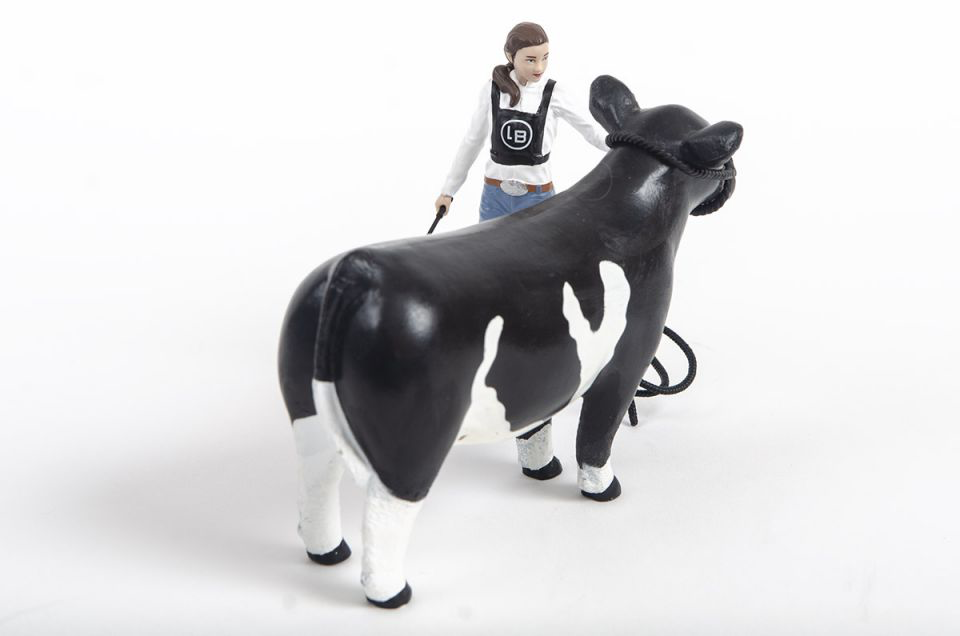 Cattle Showman Kit: Girl Figurine & Rope Halter