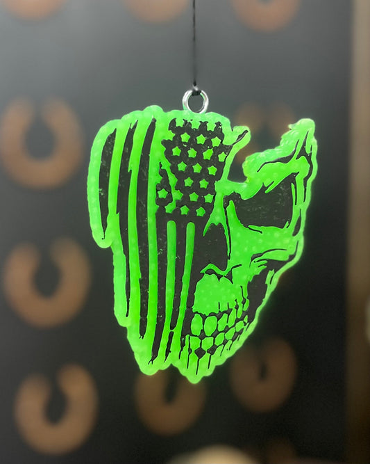 Flag Skull Freshie-Mahogany Teakwood