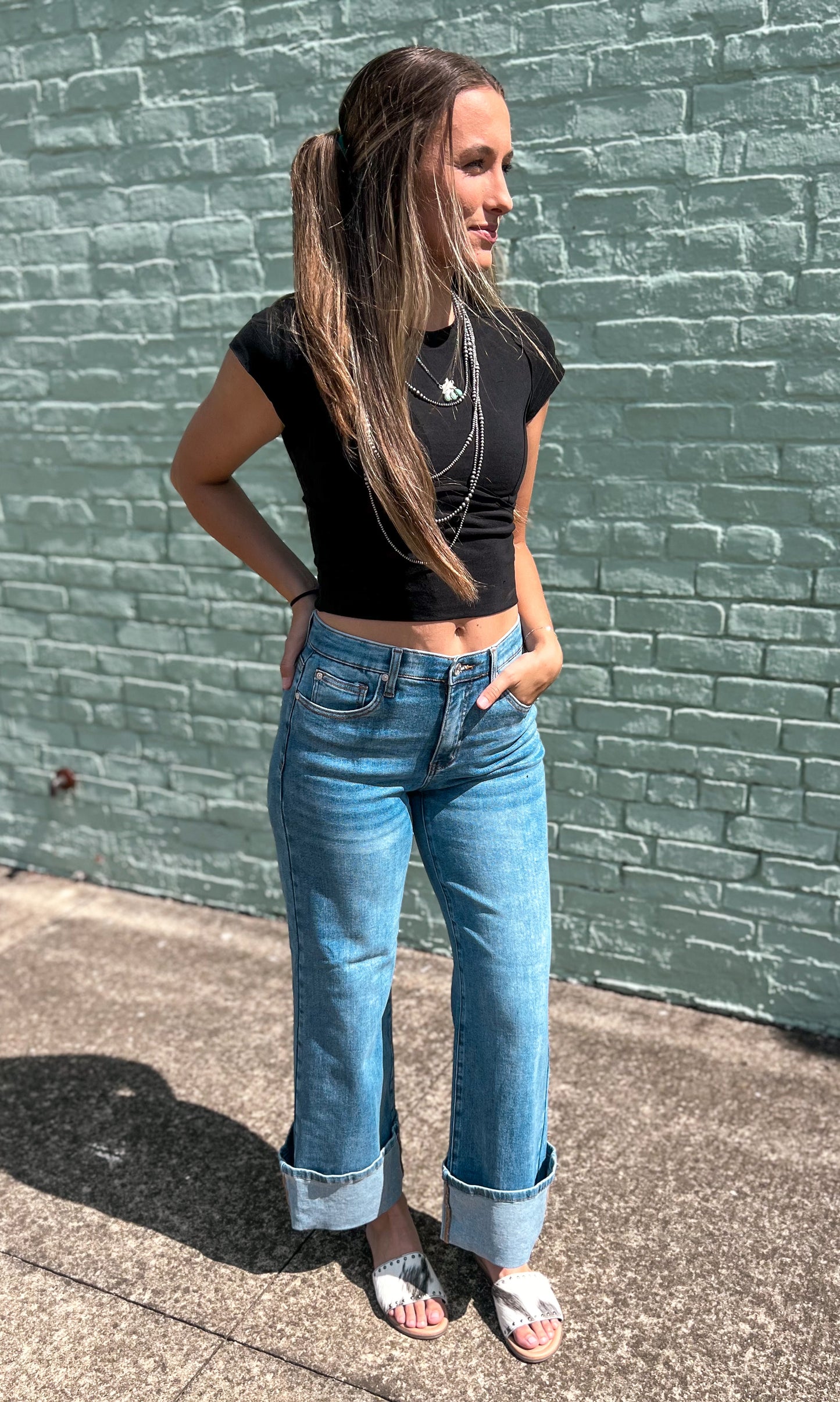 The Macey Exposed Seam Crop *Black