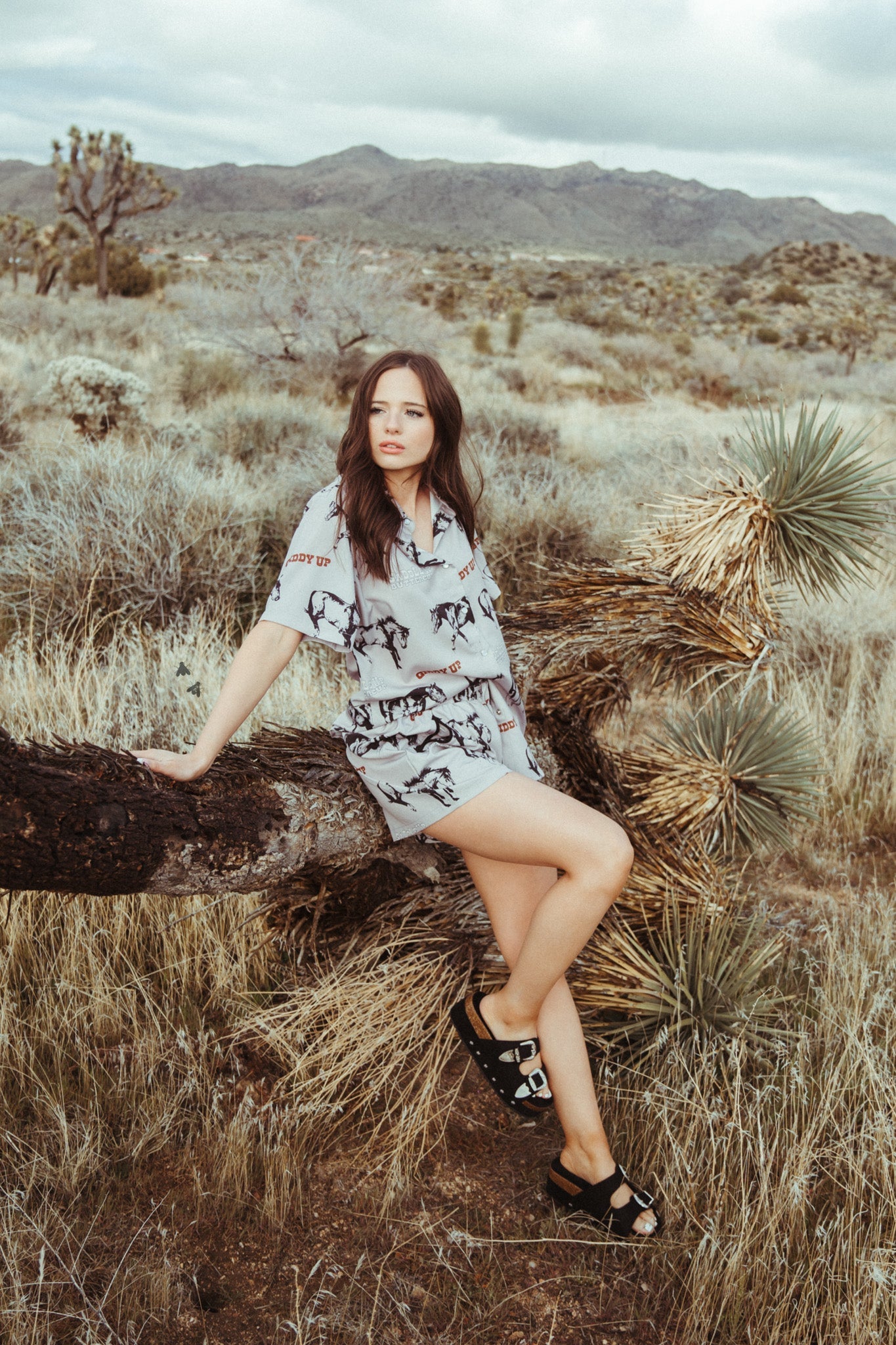 The Platinum Buckle Sandal *Lux