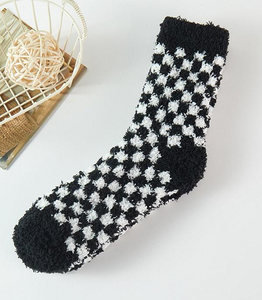 Checkered Fuzzy Socks *Black