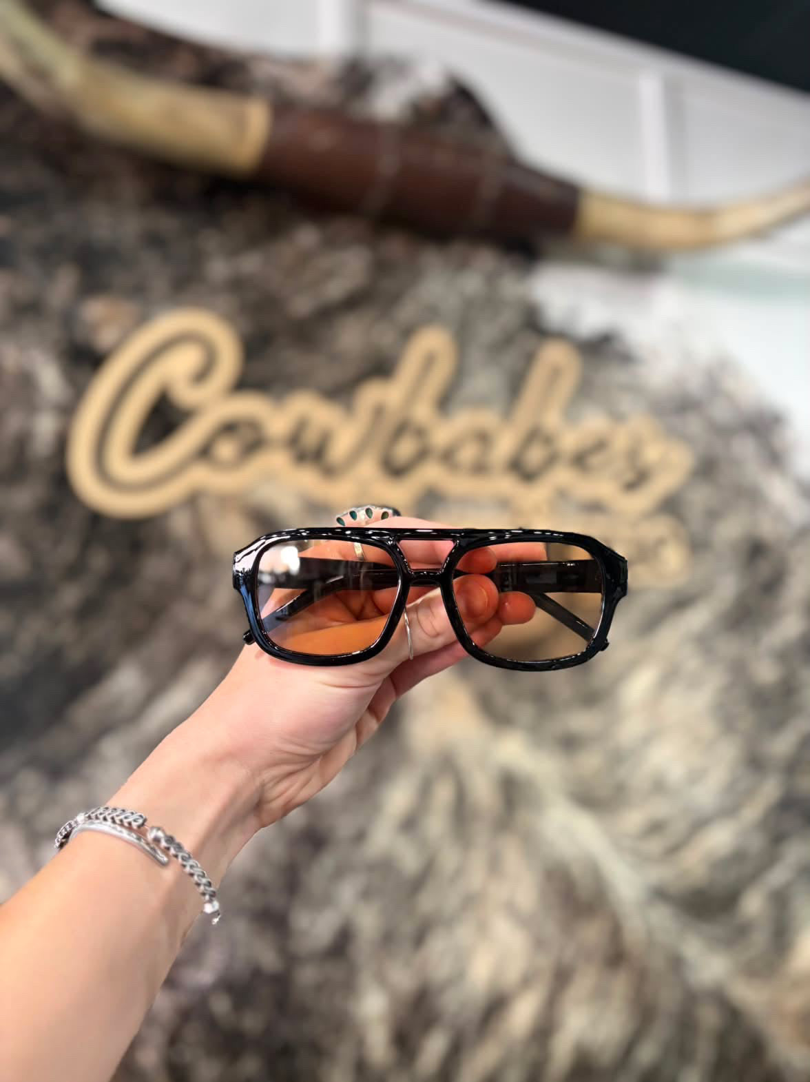 Oversized Frame Sunglasses