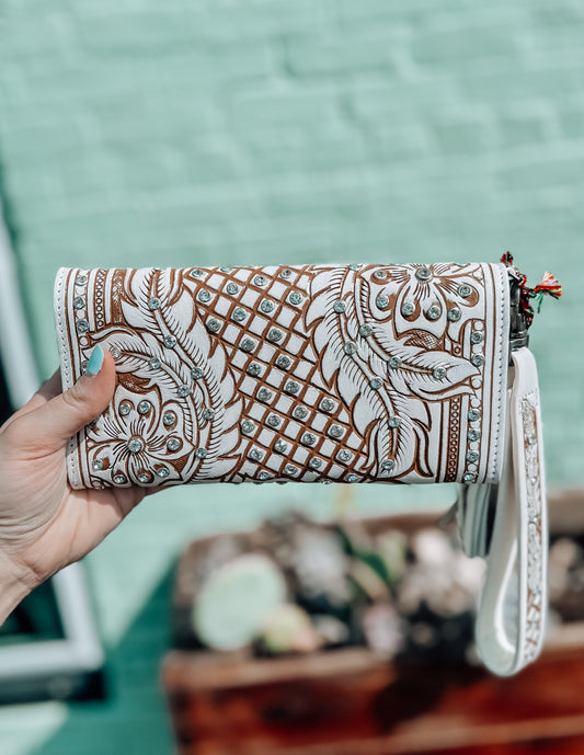 Sparkling Desert Moon Luxe Wallet In Chocolate White