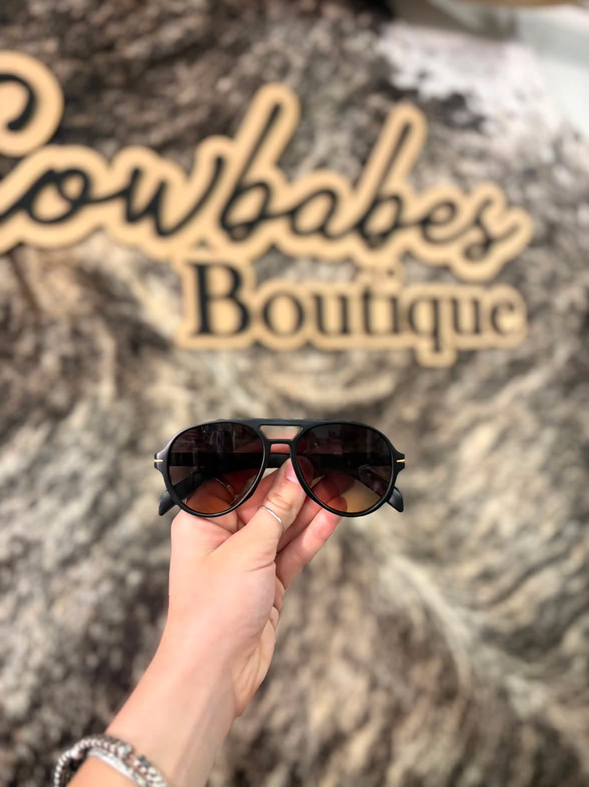 Classic Oversized Frame Sunglasses
