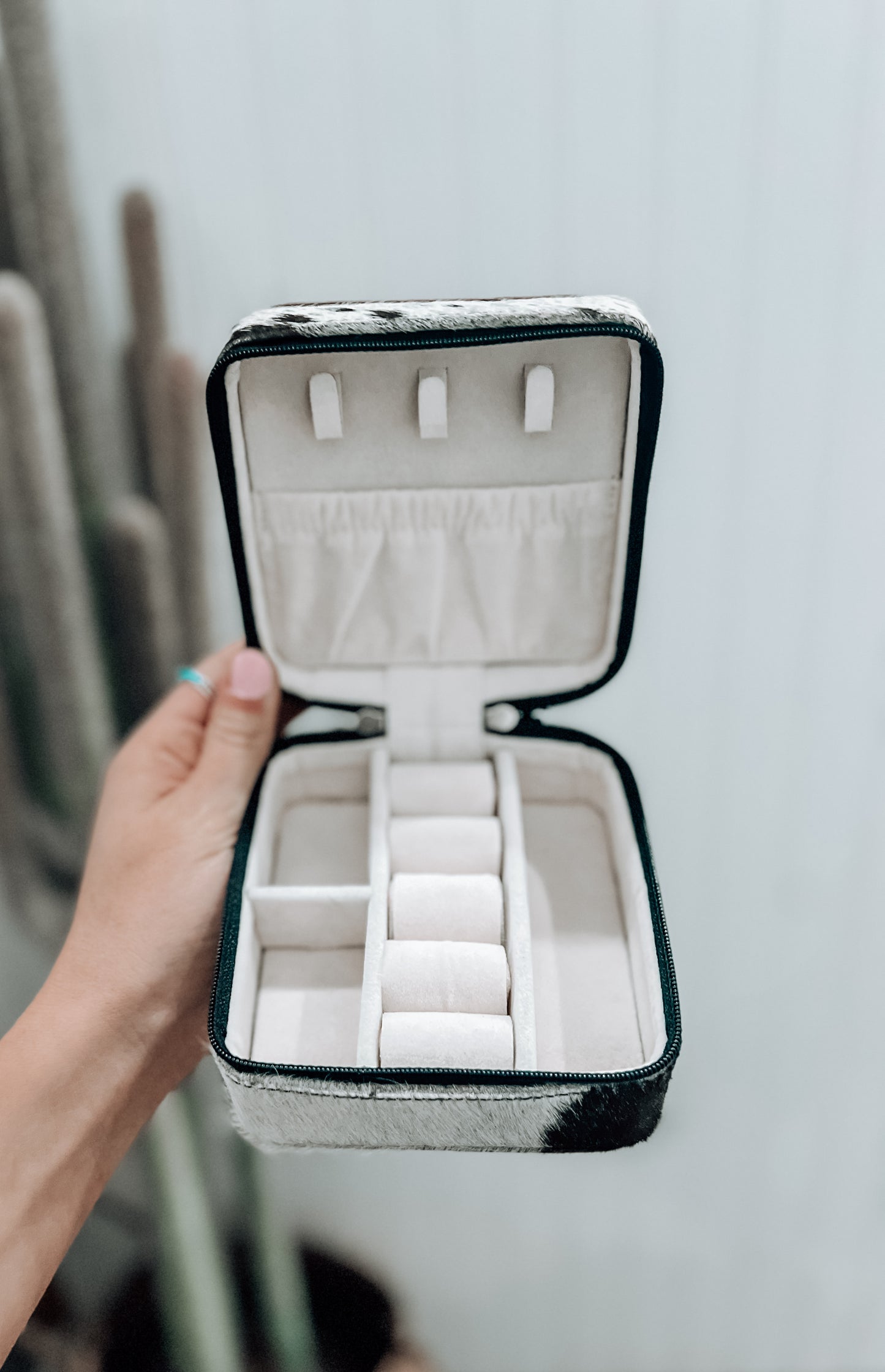 Tilly Bluff Mini Travel Jewelry Box