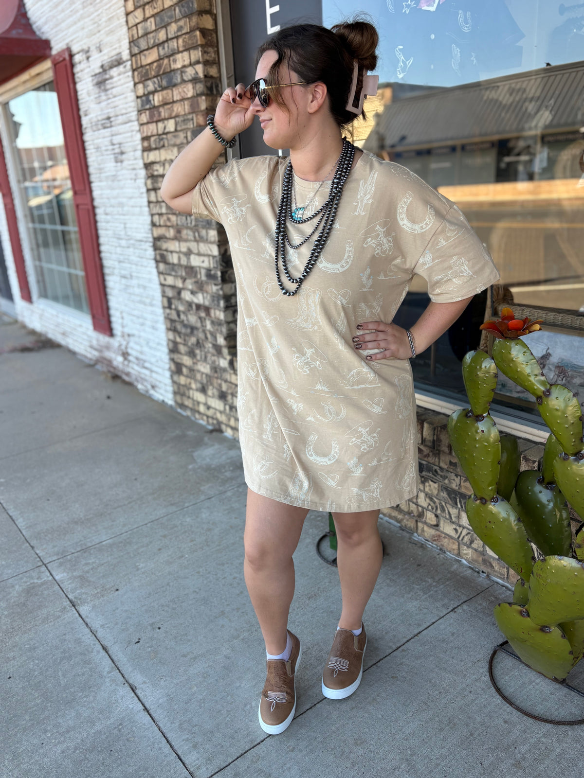 The Izzy T-Shirt Dress *Taupe
