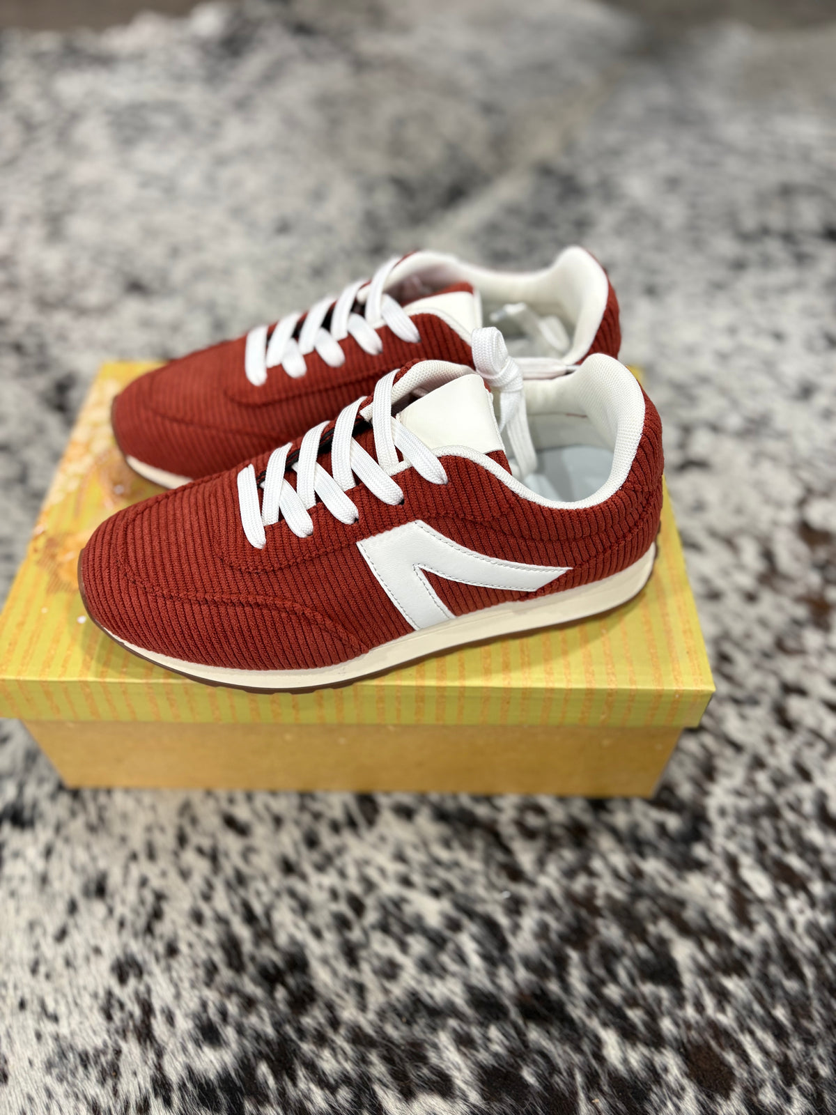 The Joelle Sneaker *Rust