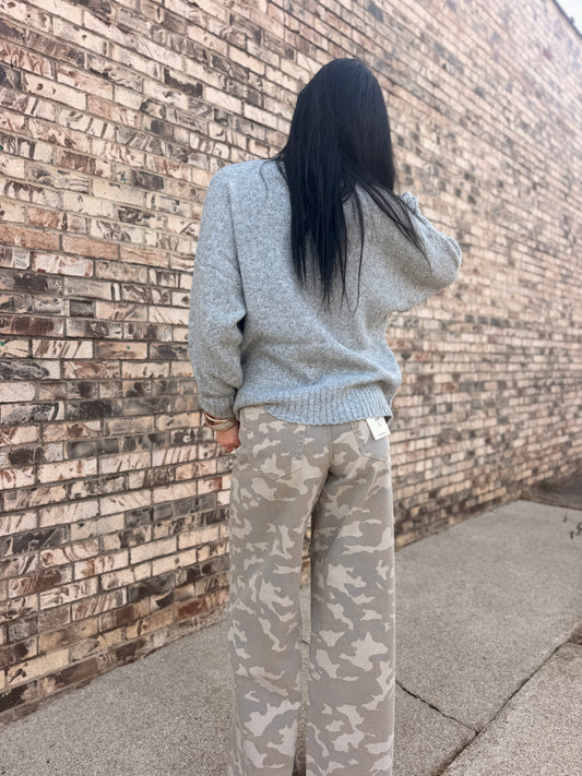 The Baylor Sweater * Grey