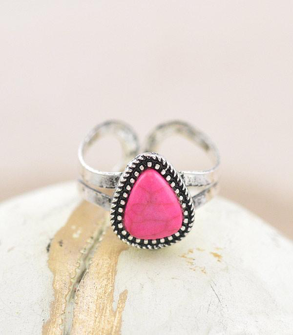Dainty Triangle Stone Ring