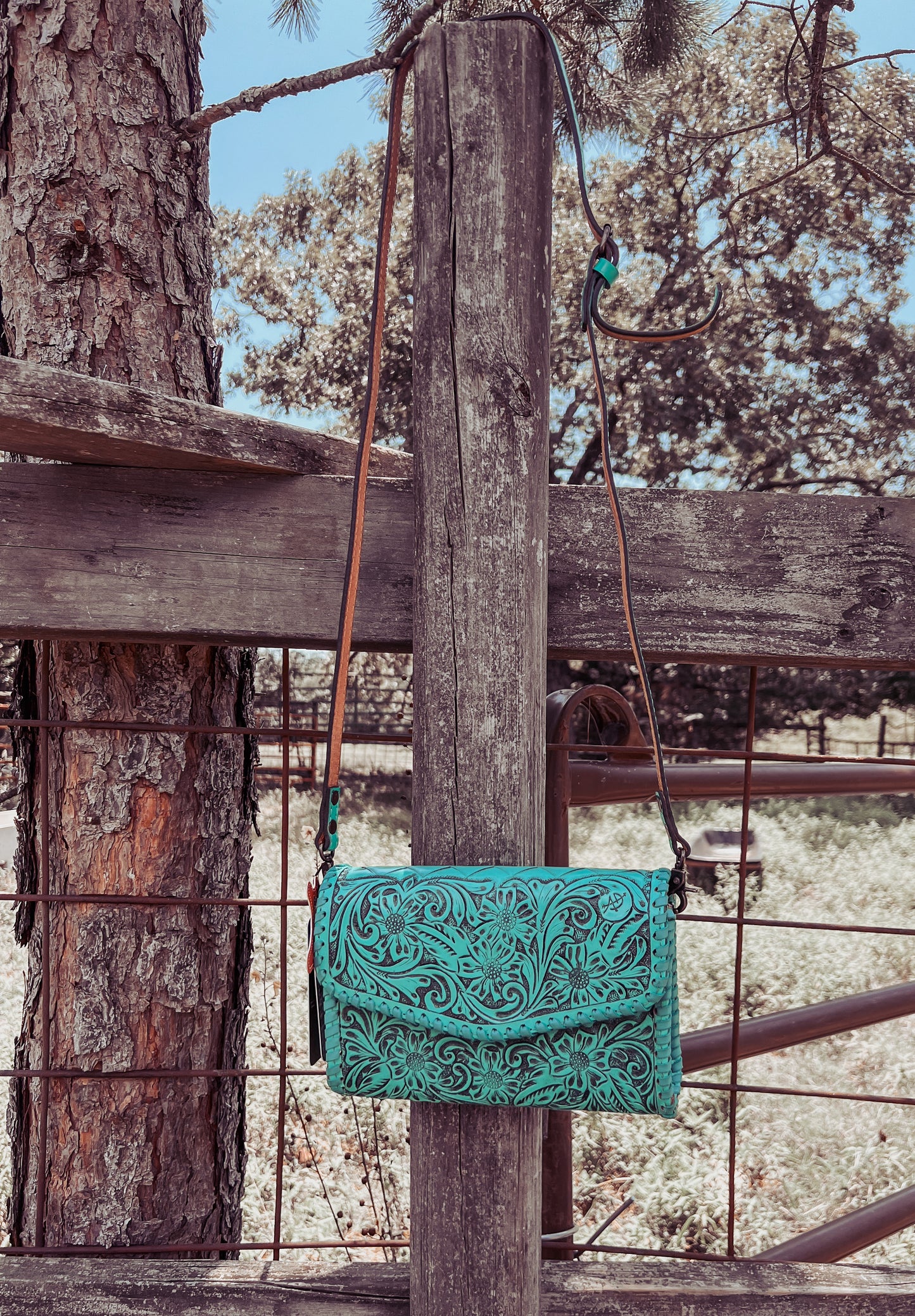 The Kelsea Crossbody Purse